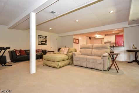 143 Fisher Road Mahwah NJ 07430