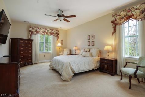 5110 Enclave Circle Franklin NJ 08873