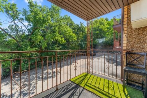 1616 74th Street North Bergen NJ 07047