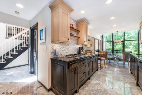 32 Robinhood Drive Mountain Lakes NJ 07046