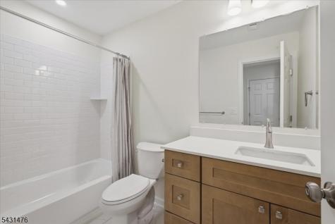 13 Encampment Drive Bedminster NJ 07921
