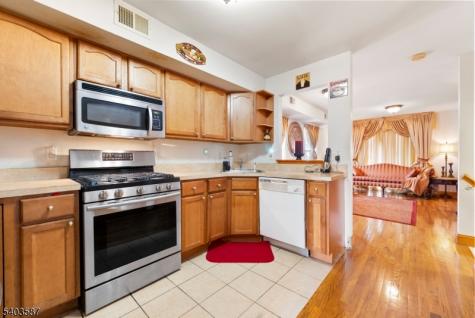 126 Amherst Street East Orange NJ 07018