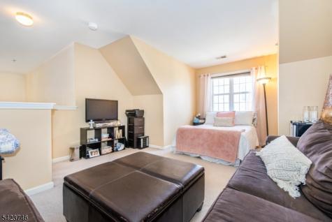 366 Cambridge Drive Butler NJ 07405