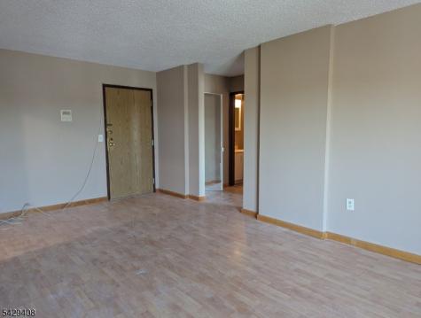 10 N Wood Avenue Linden NJ 07036
