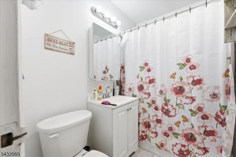 456 River Road Nutley NJ 07110