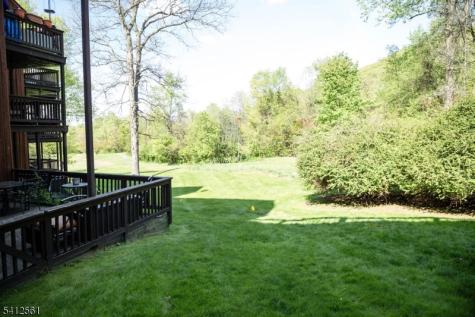 6 Baily Bunion Court Vernon NJ 07462