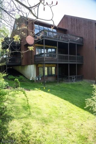 6 Baily Bunion Court Vernon NJ 07462