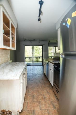 6 Baily Bunion Court Vernon NJ 07462