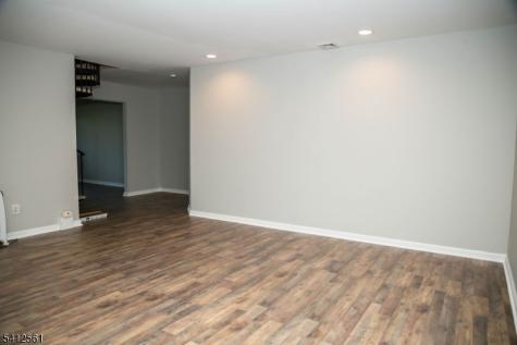 6 Baily Bunion Court Vernon NJ 07462