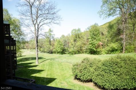 6 Baily Bunion Court Vernon NJ 07462