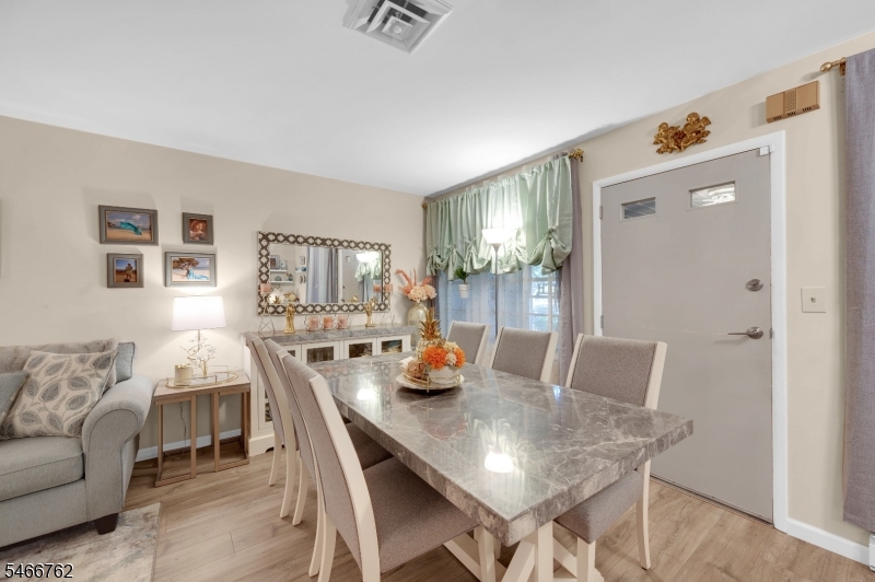 316 Coventry Court Lakewood NJ 08701