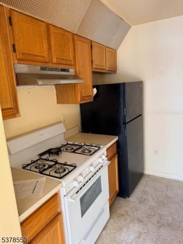 49 Wickliffe Street Newark NJ 07103