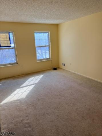 49 Wickliffe Street Newark NJ 07103