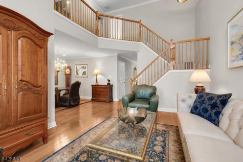 20 Hopkinson Court Bernards NJ 07920
