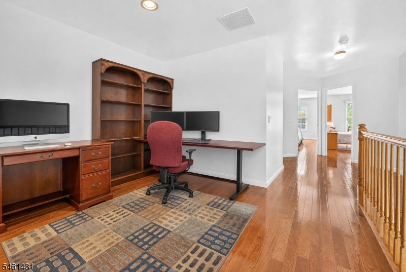 27 La Costa Drive Clinton NJ 08801