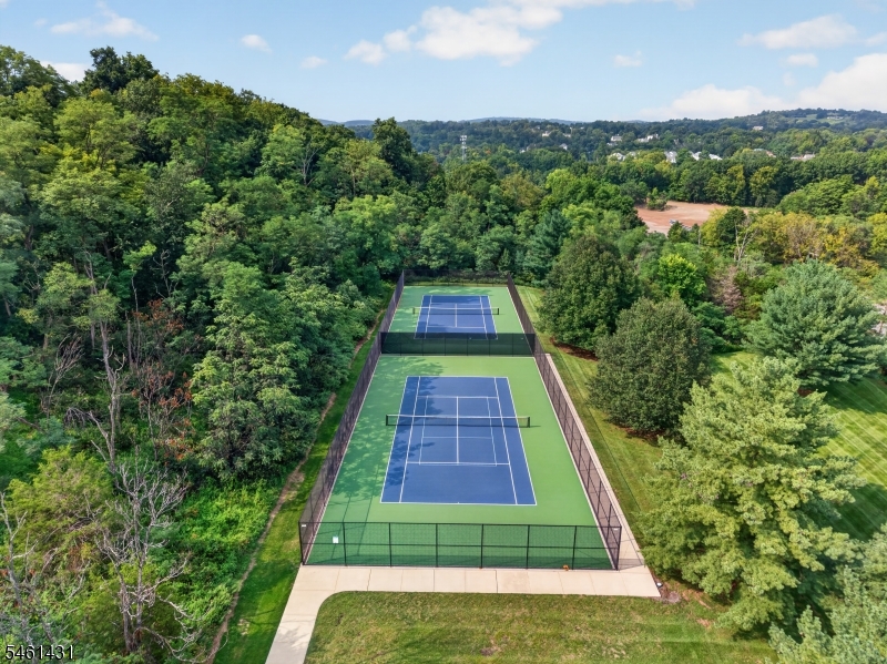 27 La Costa Drive Clinton NJ 08801