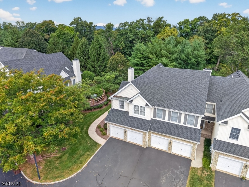 27 La Costa Drive Clinton NJ 08801