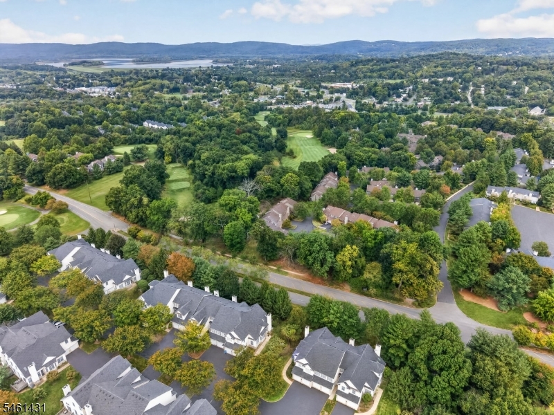 27 La Costa Drive Clinton NJ 08801
