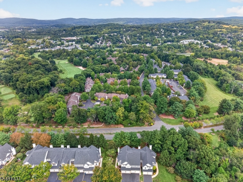 27 La Costa Drive Clinton NJ 08801