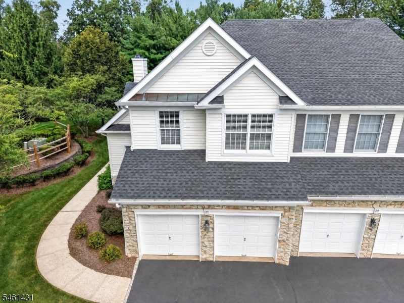 27 La Costa Drive Clinton NJ 08801