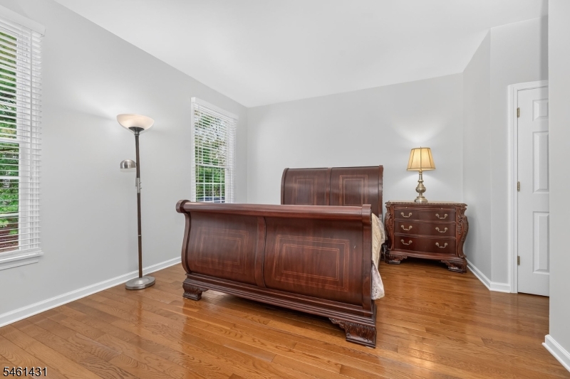 27 La Costa Drive Clinton NJ 08801