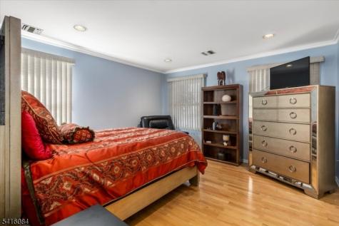 2 Crystal Lane Paterson NJ 07501