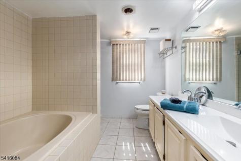 2 Crystal Lane Paterson NJ 07501