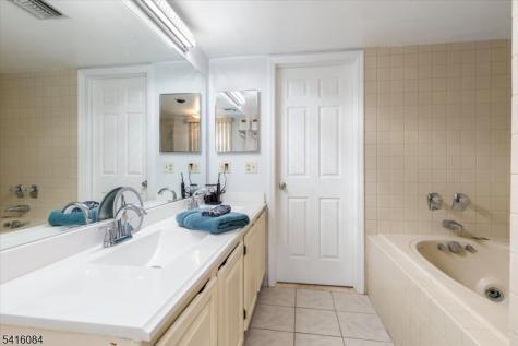 2 Crystal Lane Paterson NJ 07501