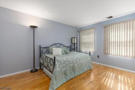 2 Crystal Lane Paterson NJ 07501