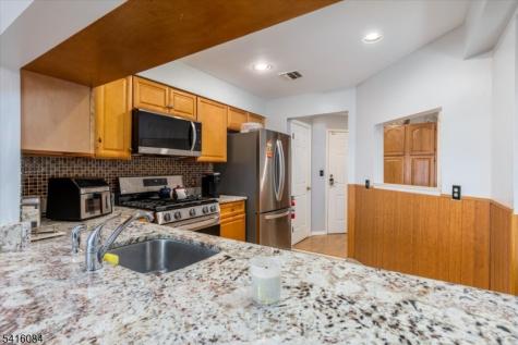 2 Crystal Lane Paterson NJ 07501