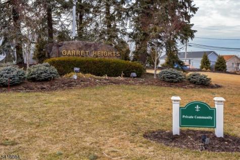 2 Crystal Lane Paterson NJ 07501