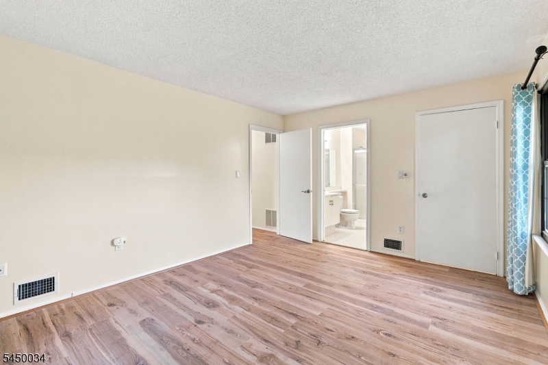 407 Lancaster Court Piscataway NJ 08854
