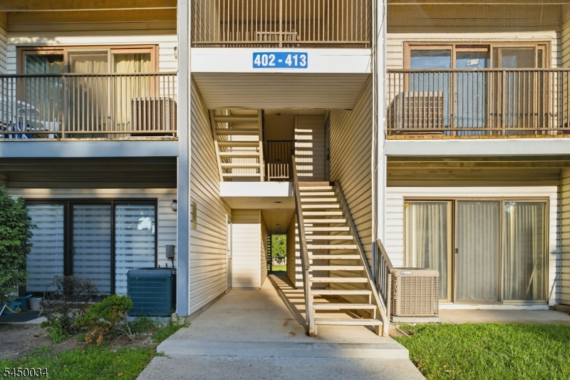 407 Lancaster Court Piscataway NJ 08854