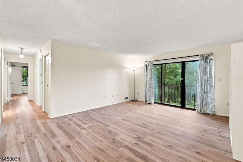 407 Lancaster Court Piscataway NJ 08854