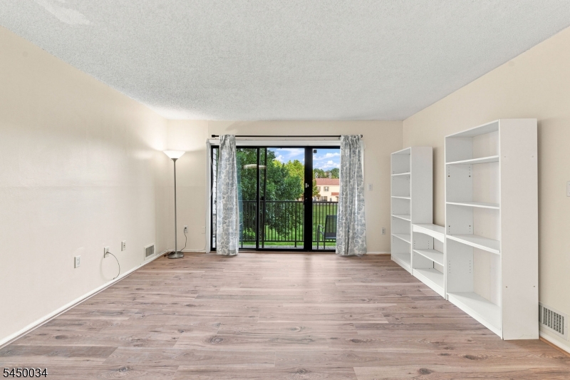407 Lancaster Court Piscataway NJ 08854