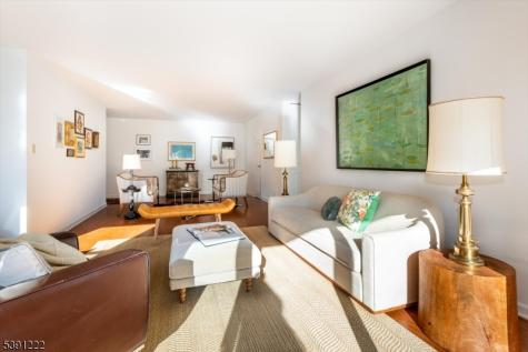 530 Valley Road Montclair NJ 07043