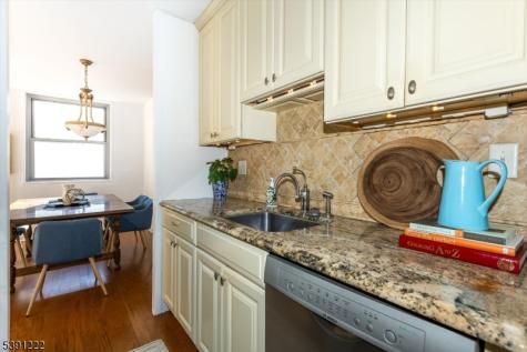 530 Valley Road Montclair NJ 07043