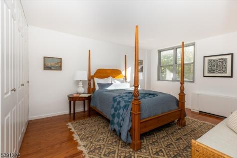 530 Valley Road Montclair NJ 07043