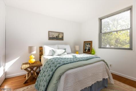 530 Valley Road Montclair NJ 07043