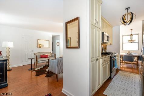 530 Valley Road Montclair NJ 07043