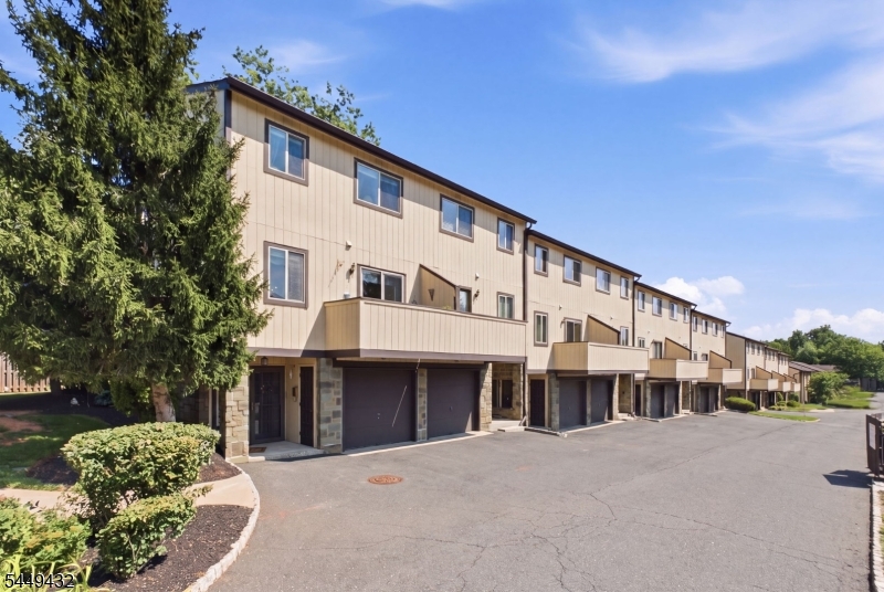 30 Chelsea Way Bridgewater NJ 08807