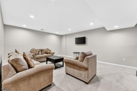 16 Shadetree Lane Mount Arlington NJ 07856