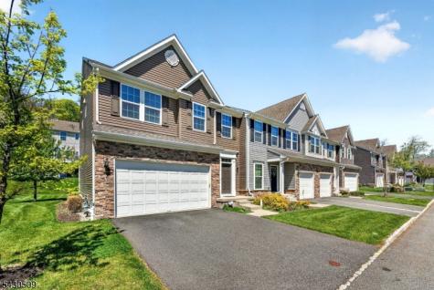 16 Shadetree Lane Mount Arlington NJ 07856