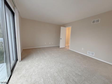 58 Kensington Court Washington NJ 07840