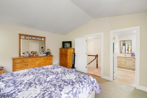 47 Encampment Drive Bedminster NJ 07921