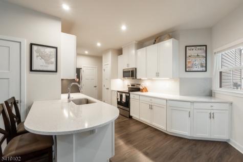 18 Sparrowhawk Street Washington NJ 07882