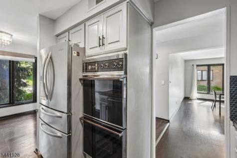 19 Cedarwood Woodland Park NJ 07424