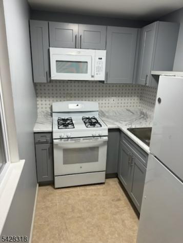 916 Stuyvesant Ave W2 Irvington NJ 07111