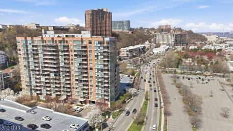 1008 Hudson Park Edgewater NJ 07020