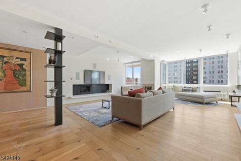 1008 Hudson Park Edgewater NJ 07020